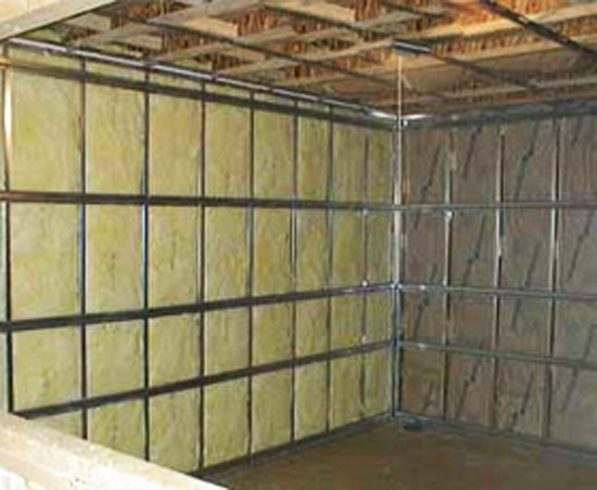 acoustic insulation - طراحی واجرای اتاقهای تصویر برداری و مدیریتی کروماکی